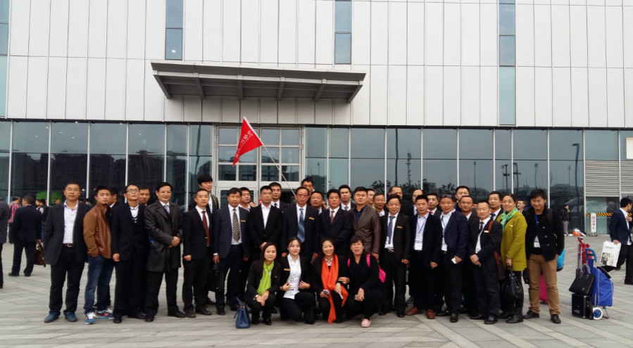 彭传穆会长率团参加第十三届中国国际门窗幕墙博览会